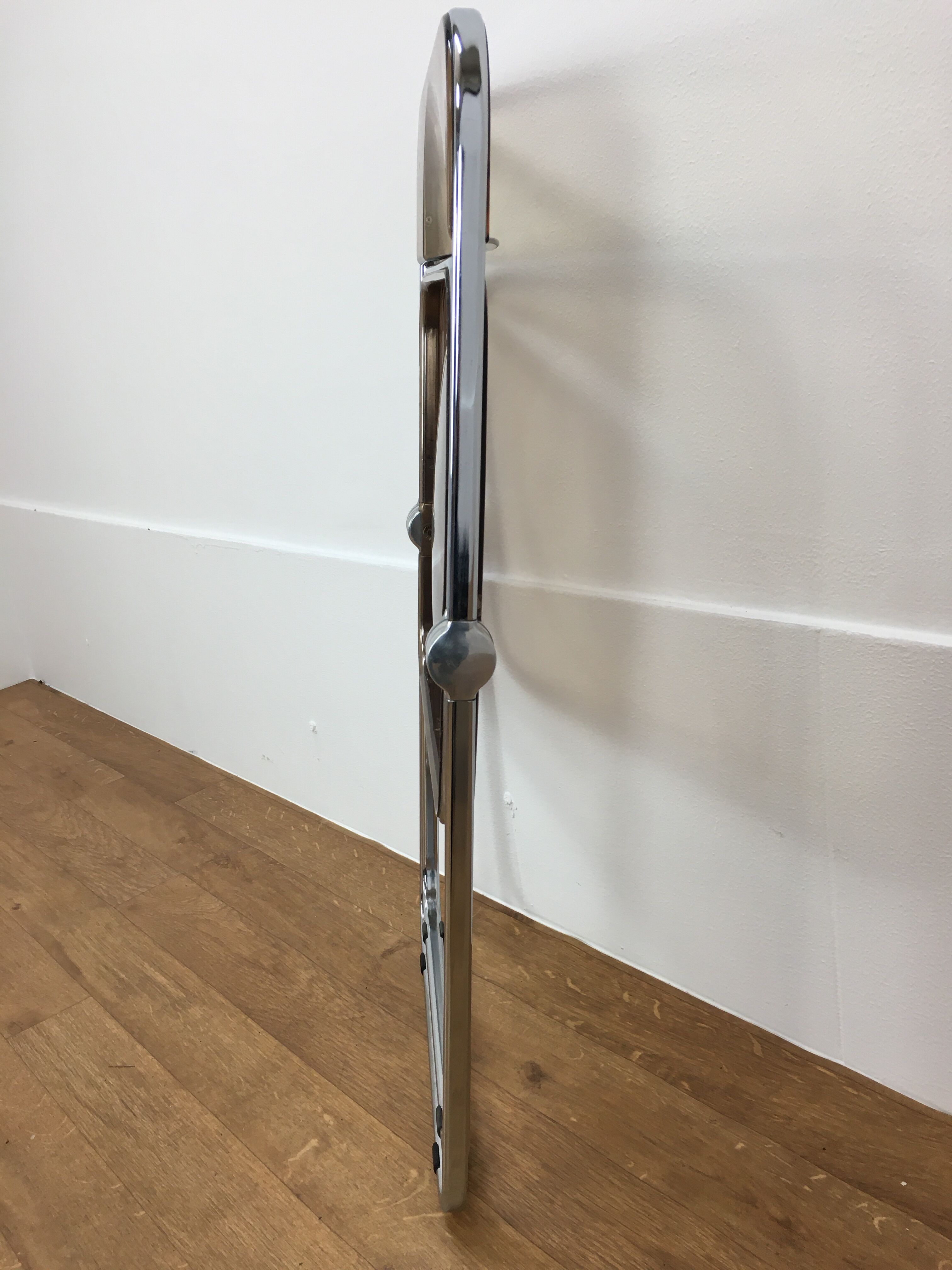 Giancarlo Piretti's Plia Chair for Anonima Castelli