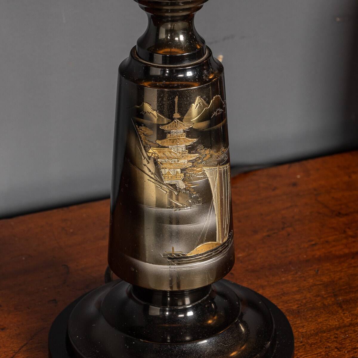 Mid 20thc japanese pair of lacquered table lamps c.1960