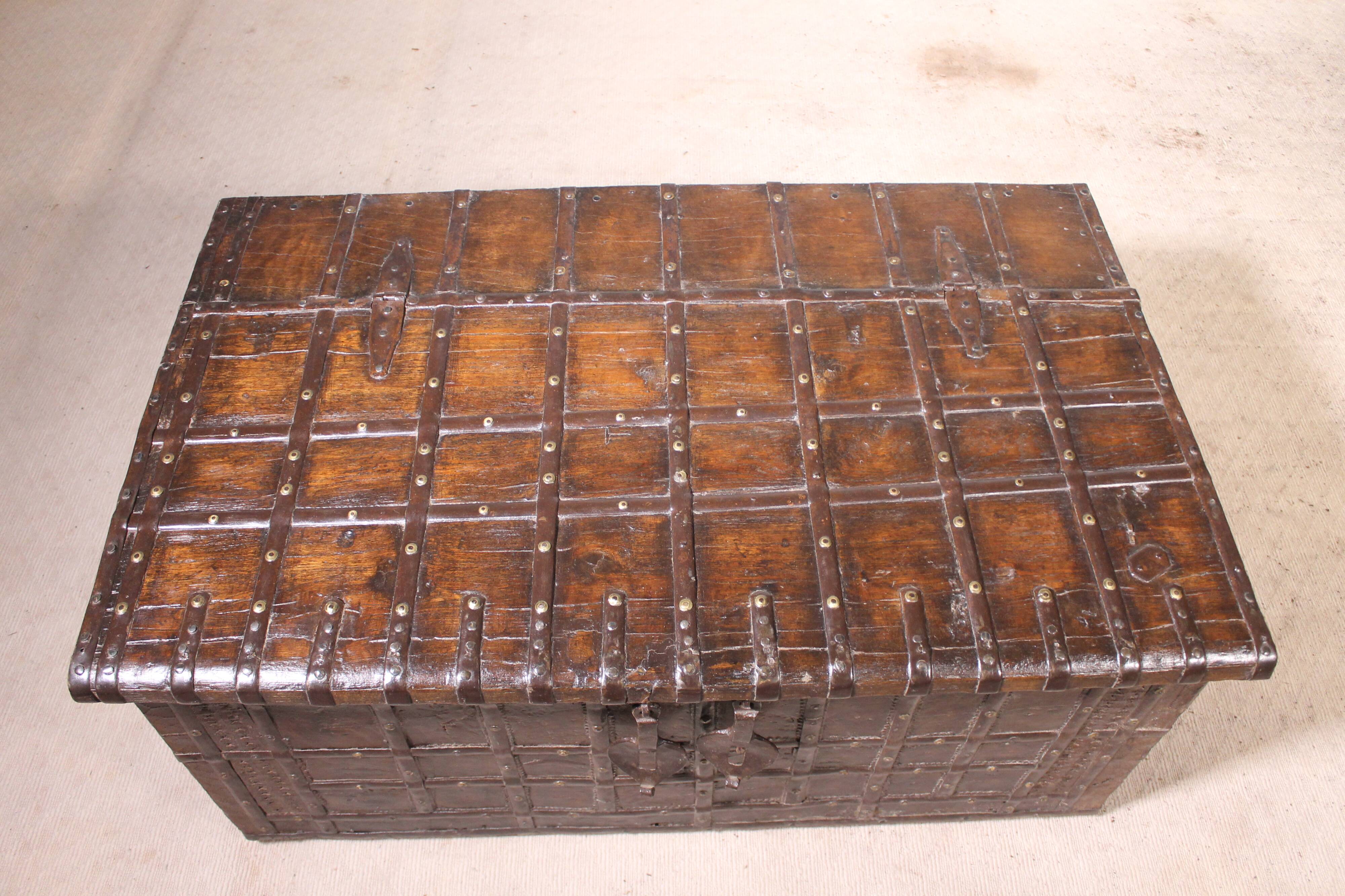 Rajasthan Chest / Coffee Table - 19th Century - India