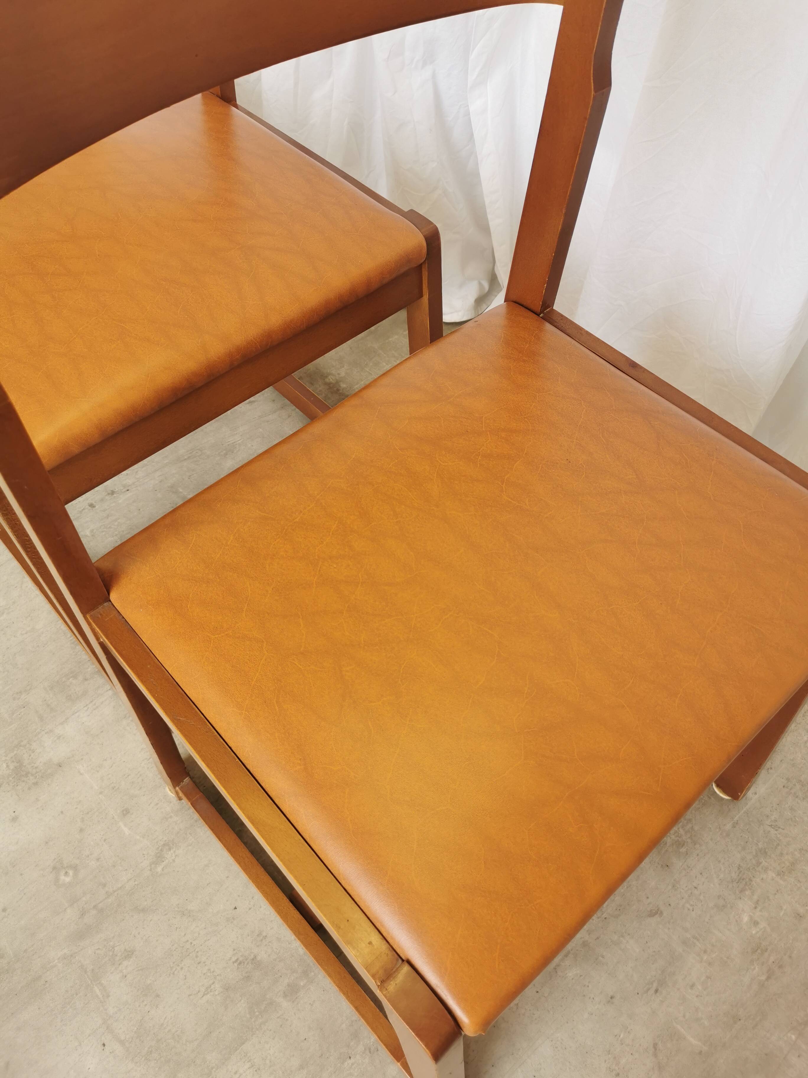 Lot de 4 chaises de salle à manger vintage / design sculptural en bois des années 70, cuir marron