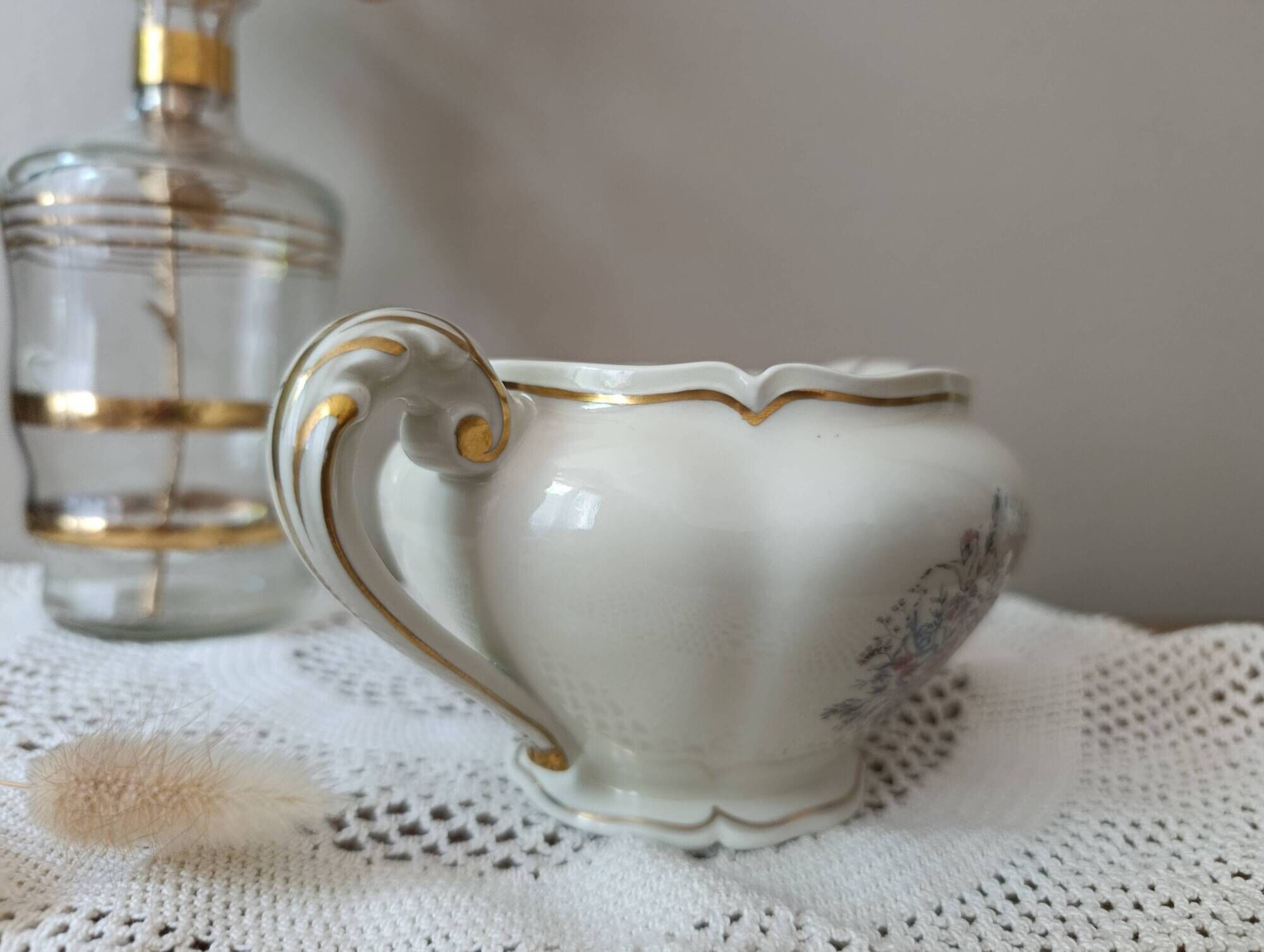 Porcelain teapot with floral and gold decoration, Old Royal Manufacture