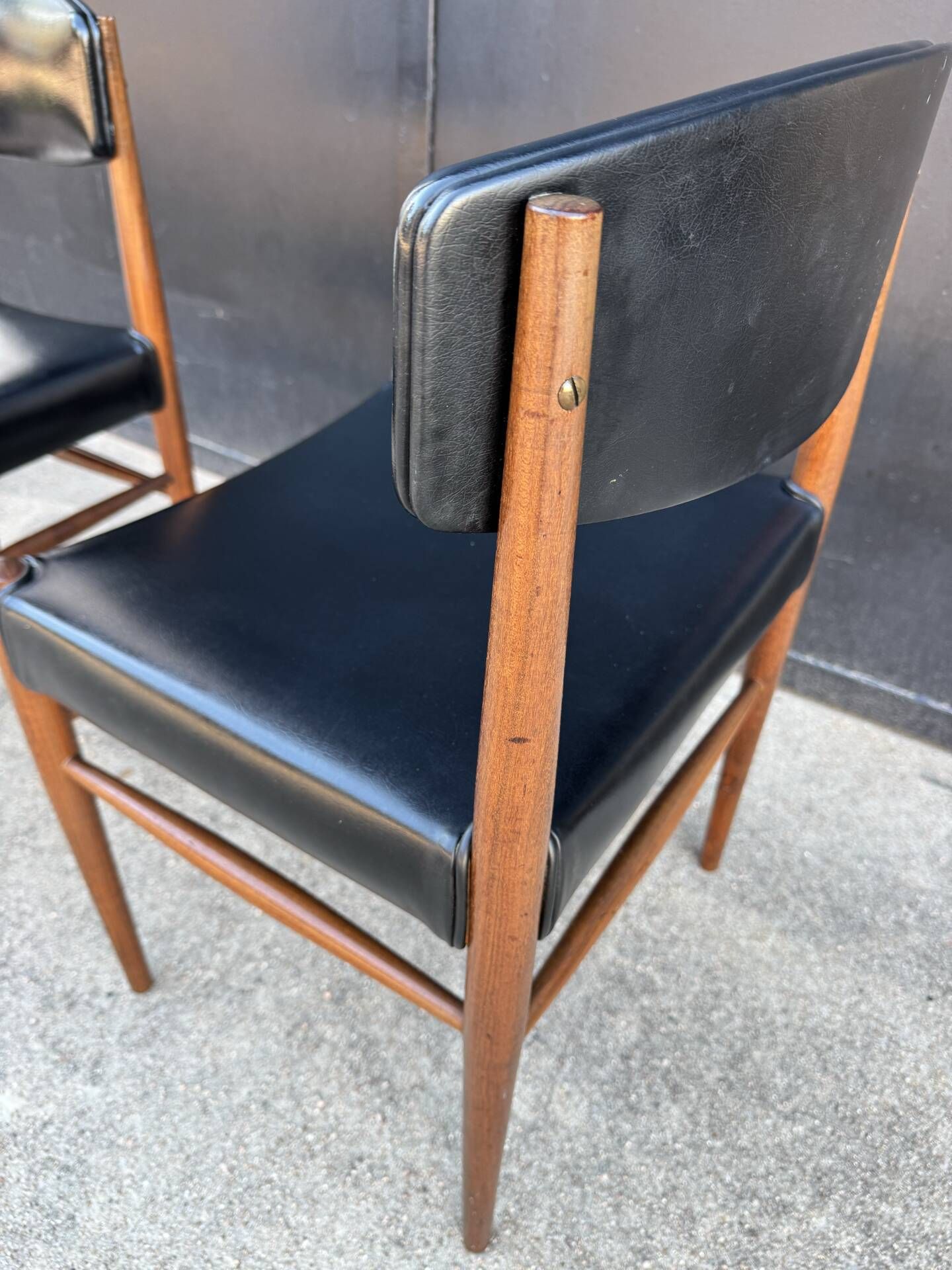 Chaises style scandinave années 60