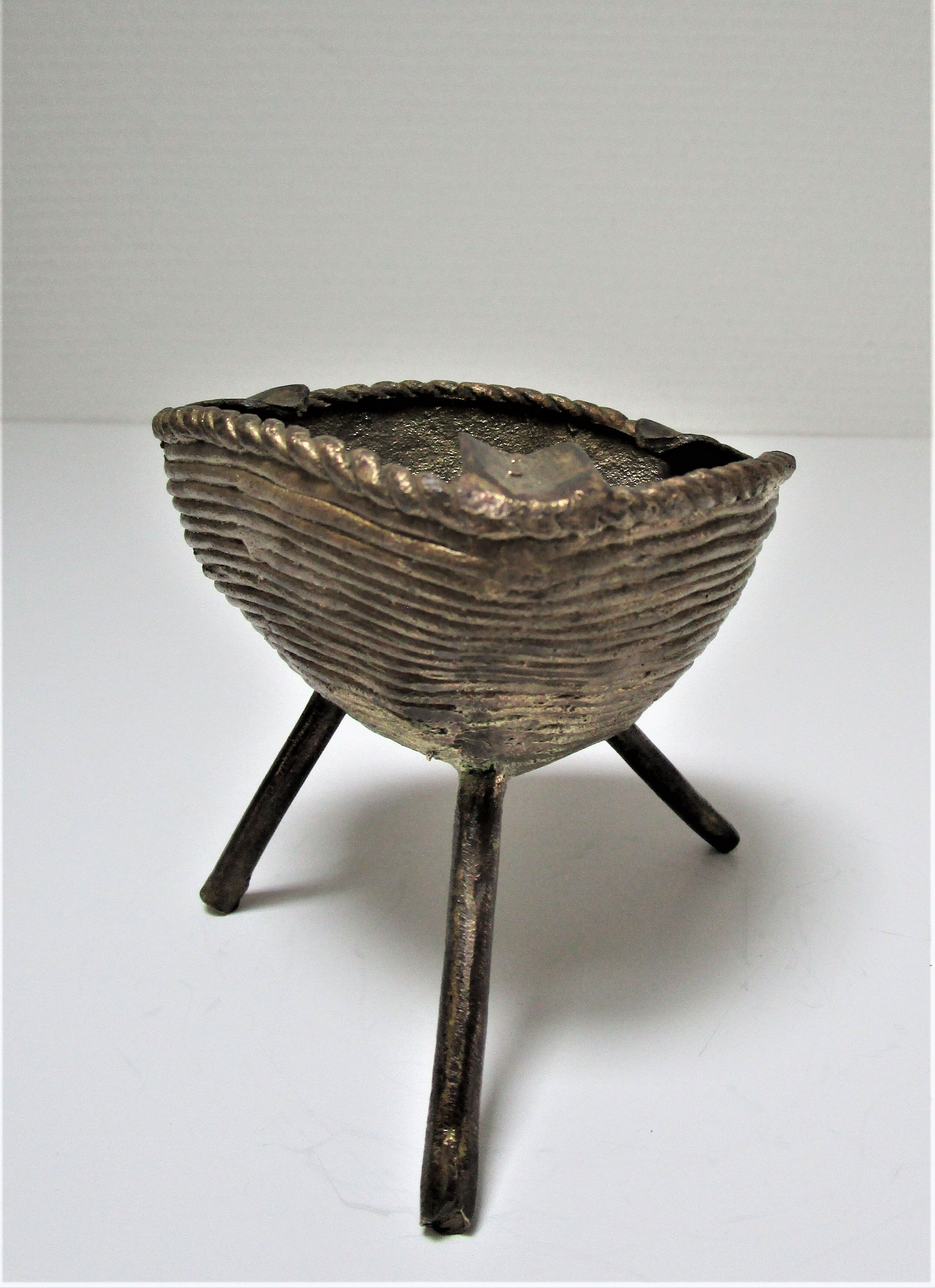 Brutalist ashtray sculptural tripod brass design 60s