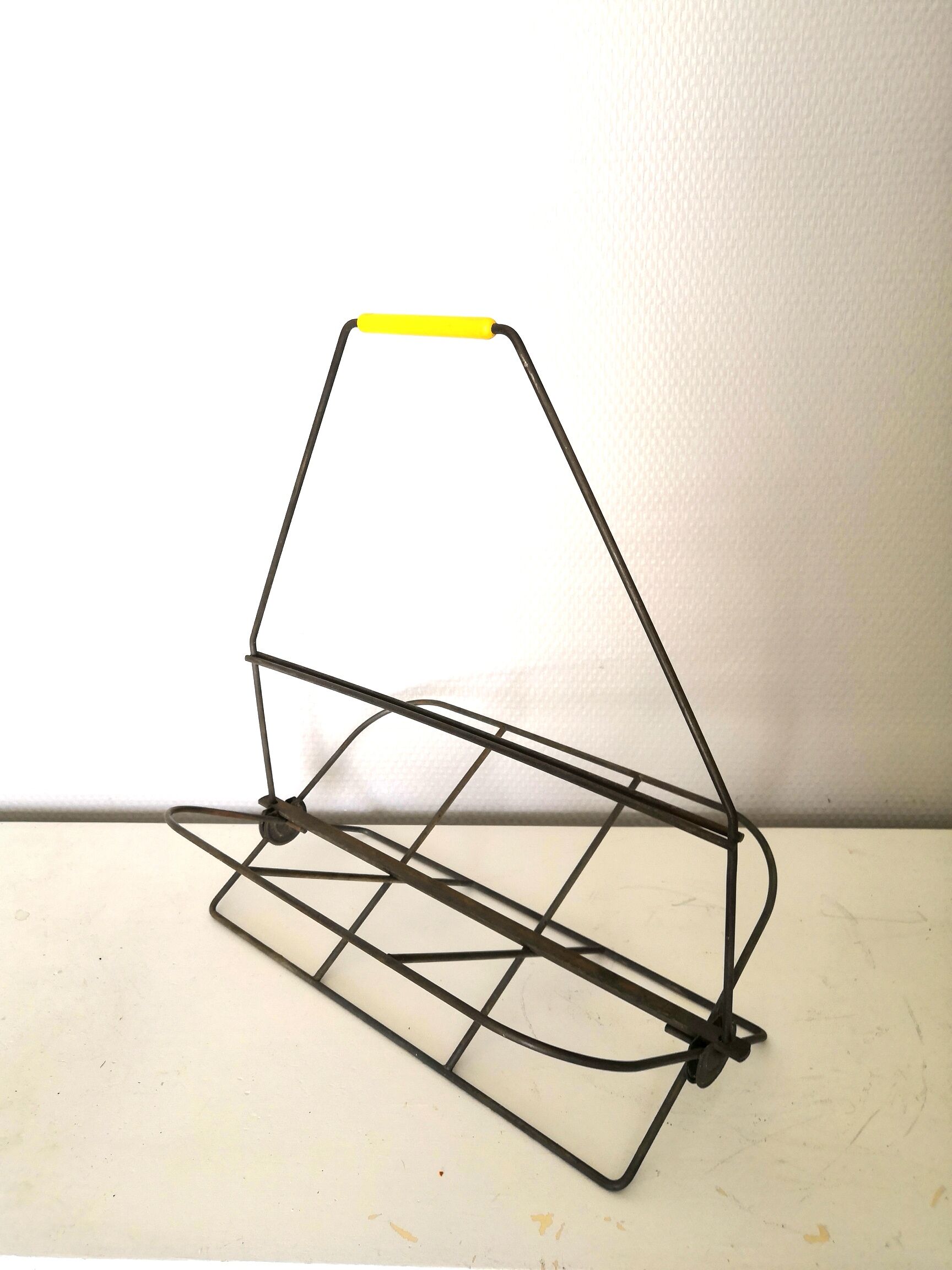 Porte bouteilles pliant en métal design années 50