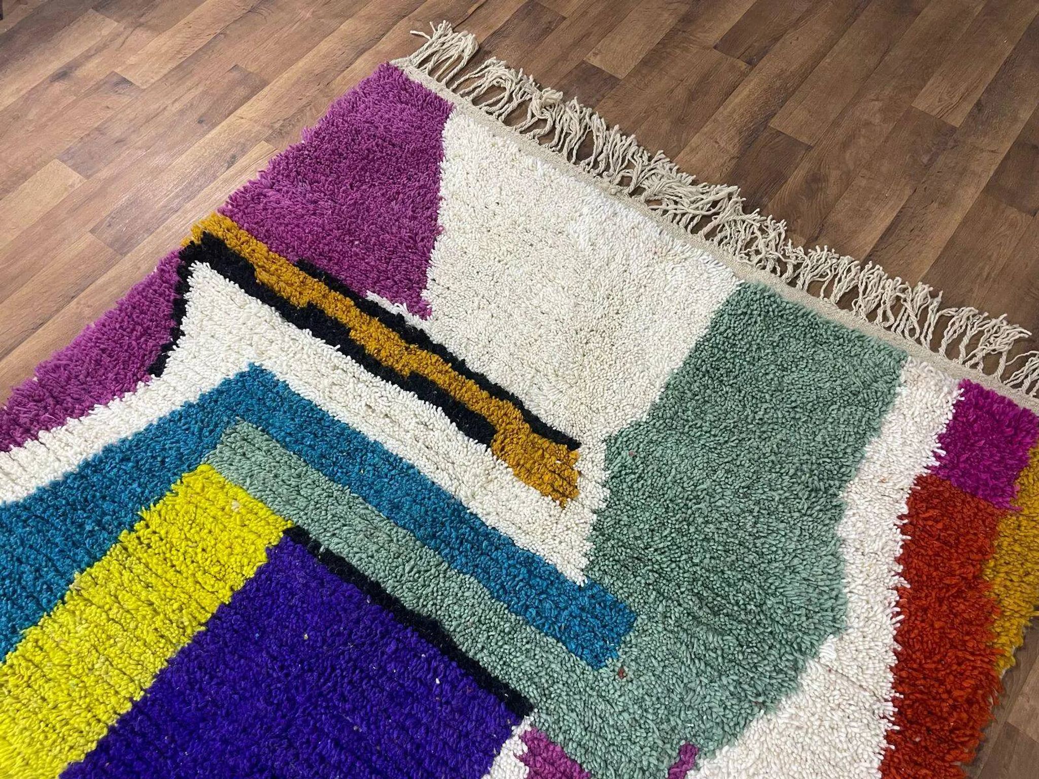 Tapis marocain en laine artisanale 2.5 x 1.5 m