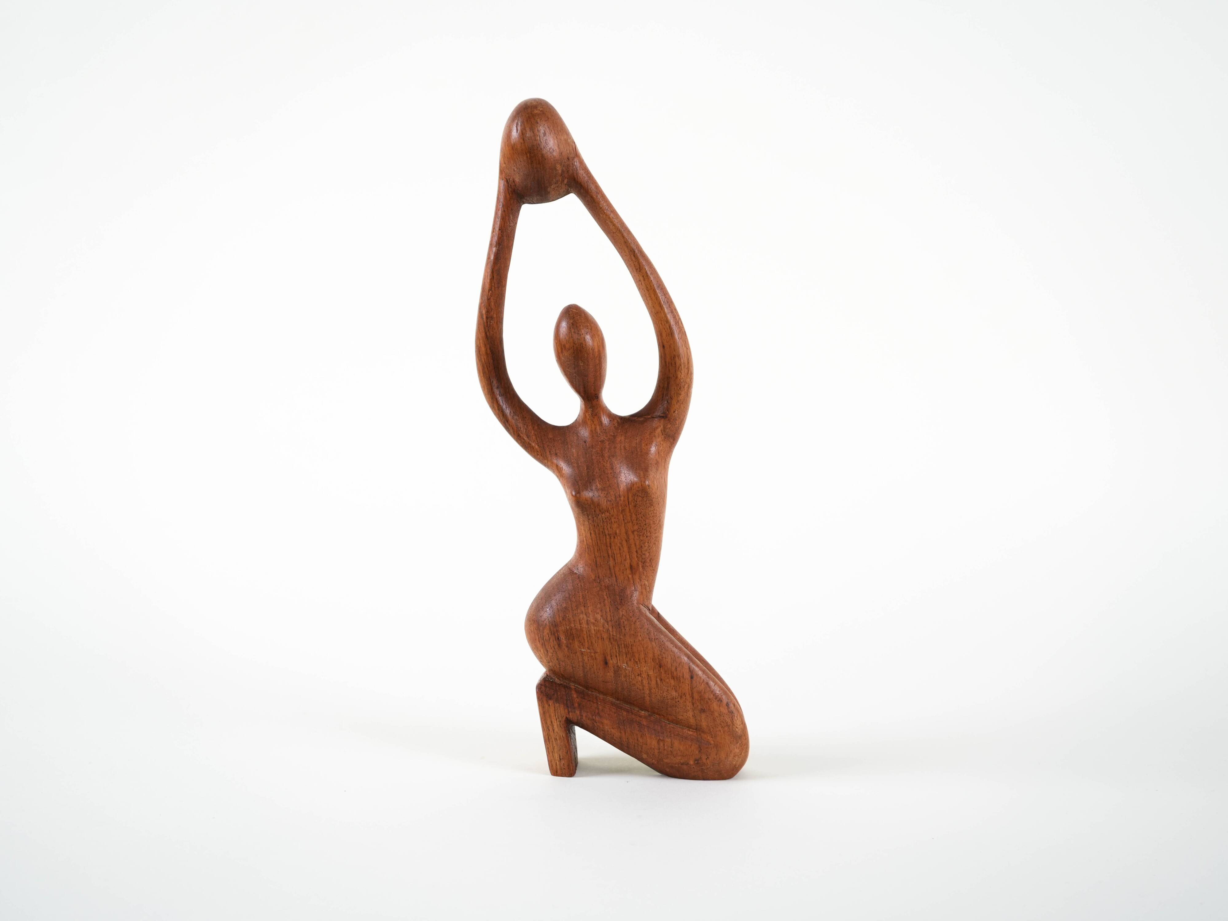 Sculpture en teck femme, design danois, années 1970, fabriquée au Danemark