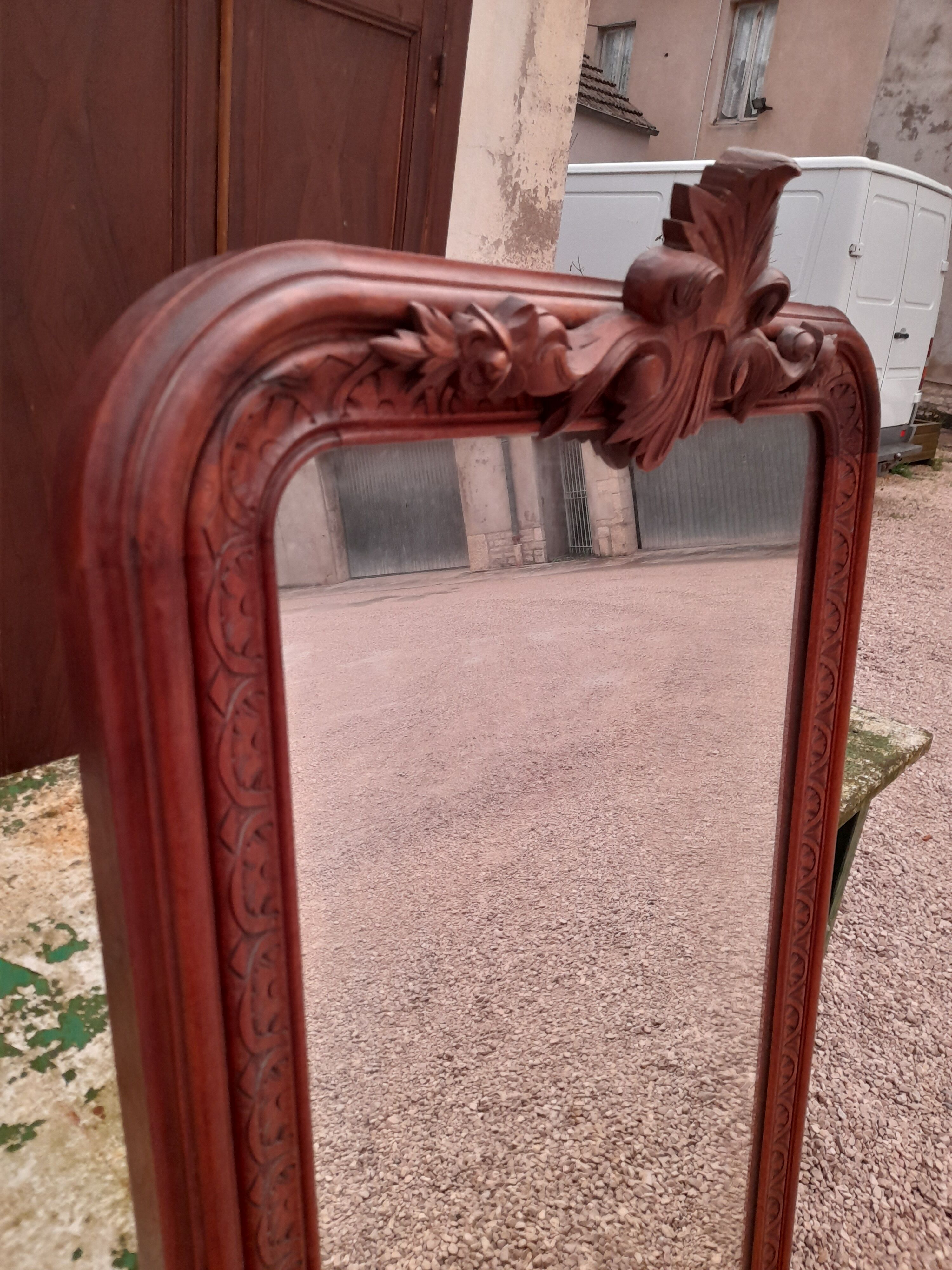 Louis XV style mirror in Walnut XXème