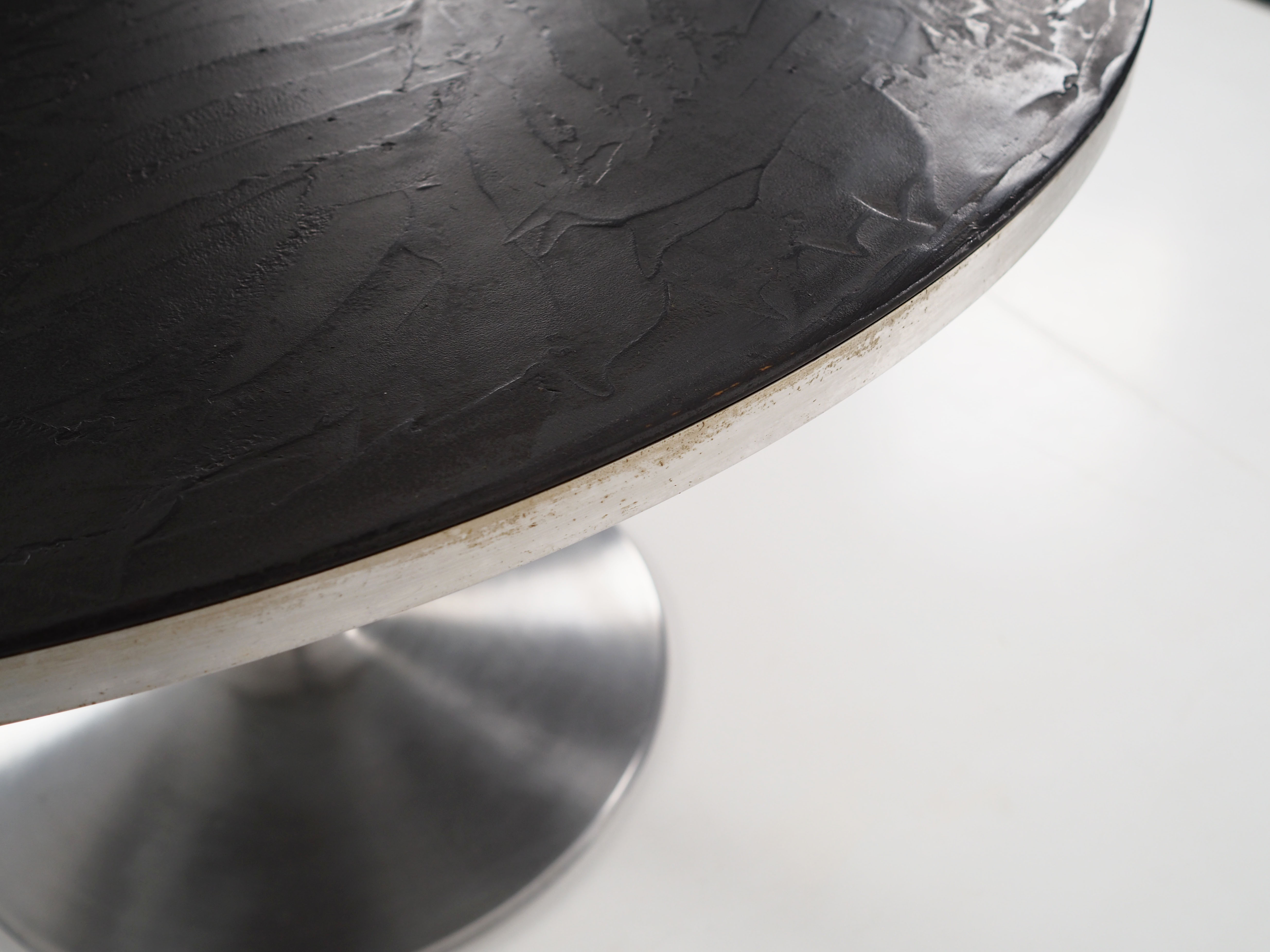 Round table,Designed by Poul Cadovius for Cado, 80s design