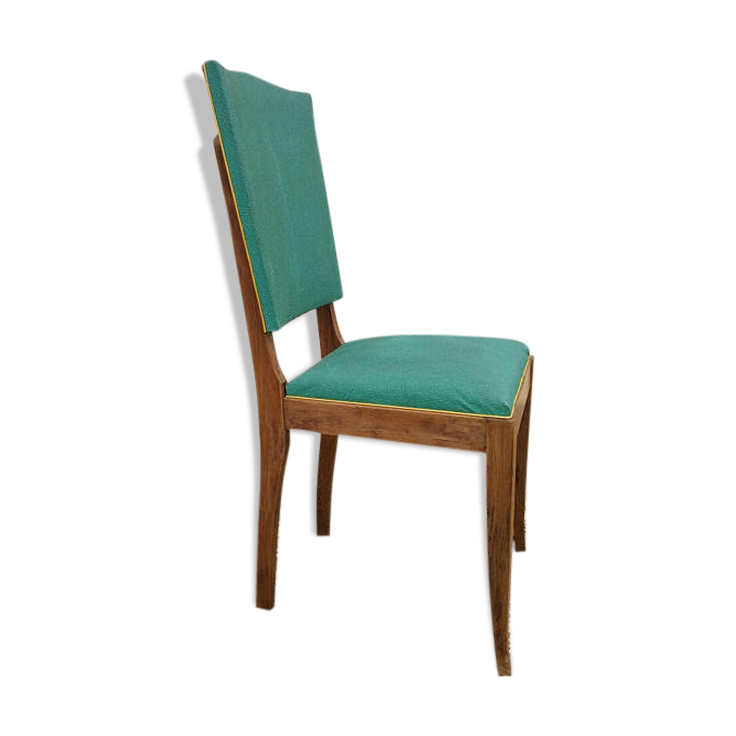 Skai vintage and sitting Chair wood and springs.