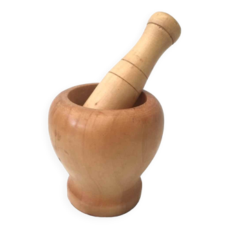 Light wood mortar and pestle