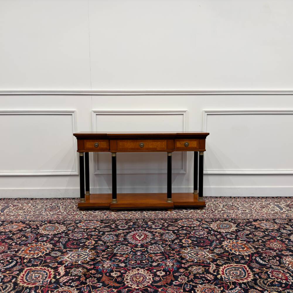 Classic Italian Selva Sidetable