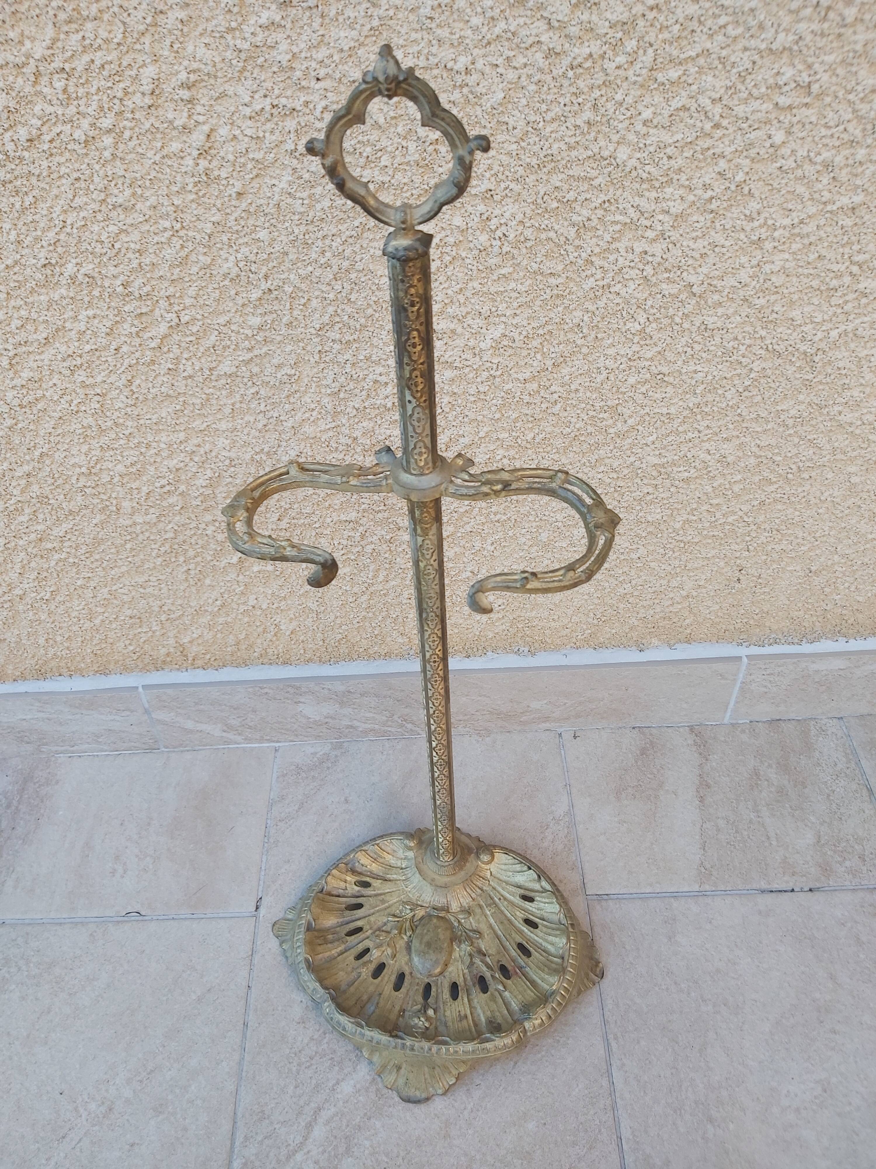 Bronze fireplace servant