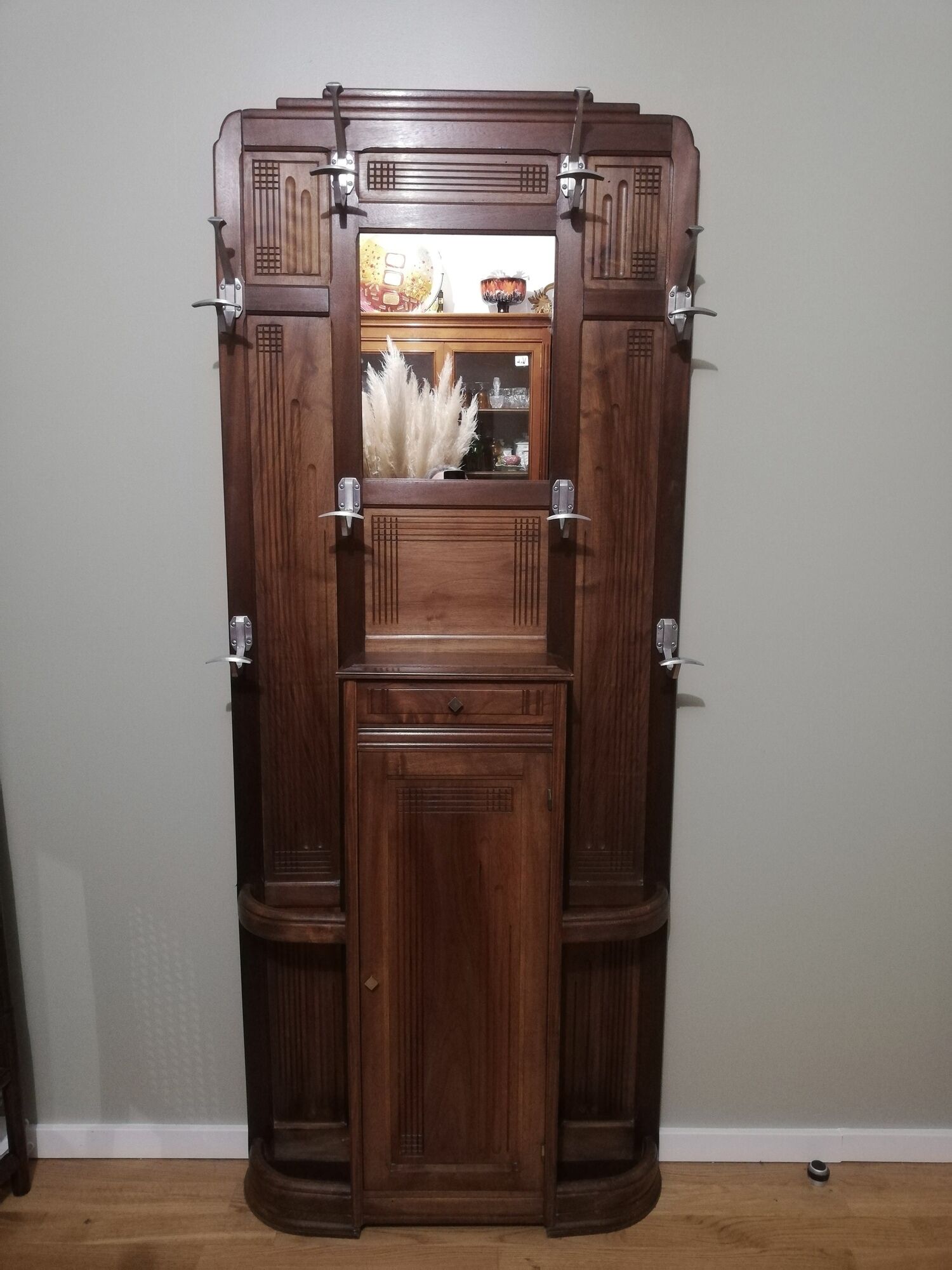 Art Deco cloakroom rack in stained oak