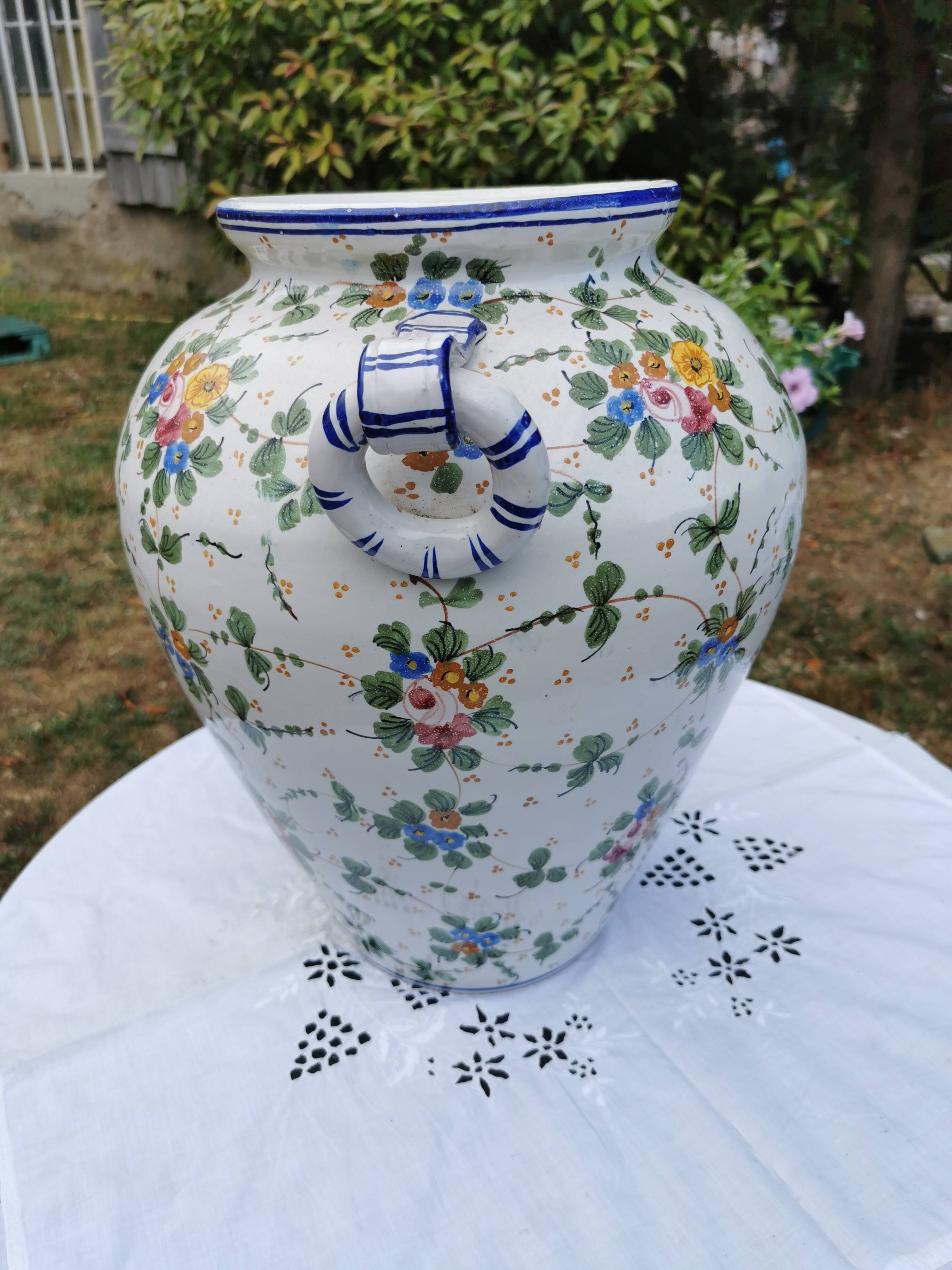 Ancien vase en faïence italy
