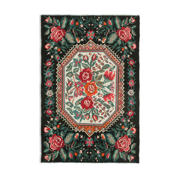 Rose de moldavie kilim 278 x 187 cm