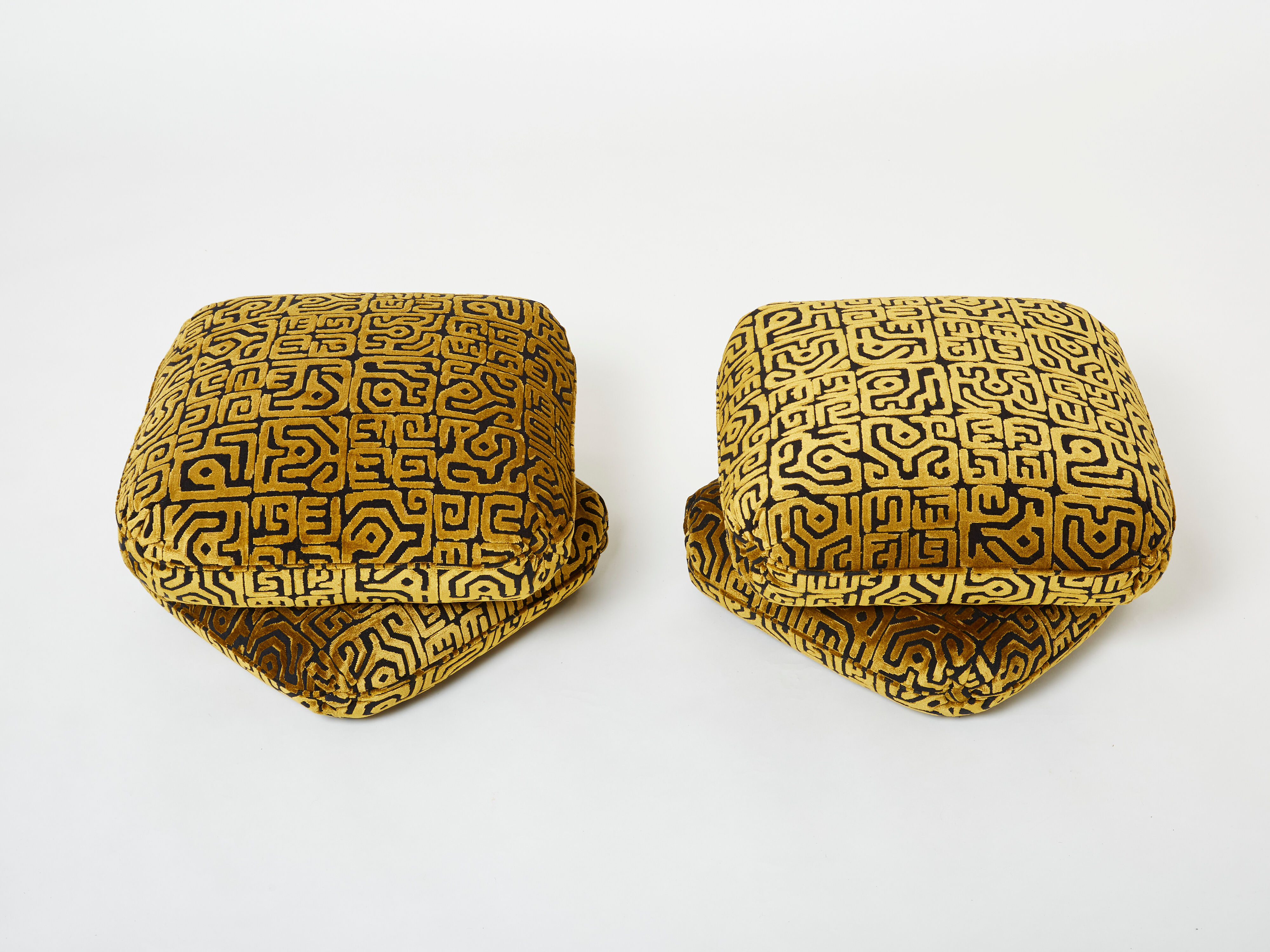 Pair of poufs velvet motifs 1970