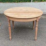 Round extendable dining table Louis Philippe stripped in solid cherry wood 1