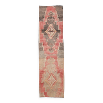 3x11 Red & Dark Brown Vintage Persian Runner Rug, 92x346Cm