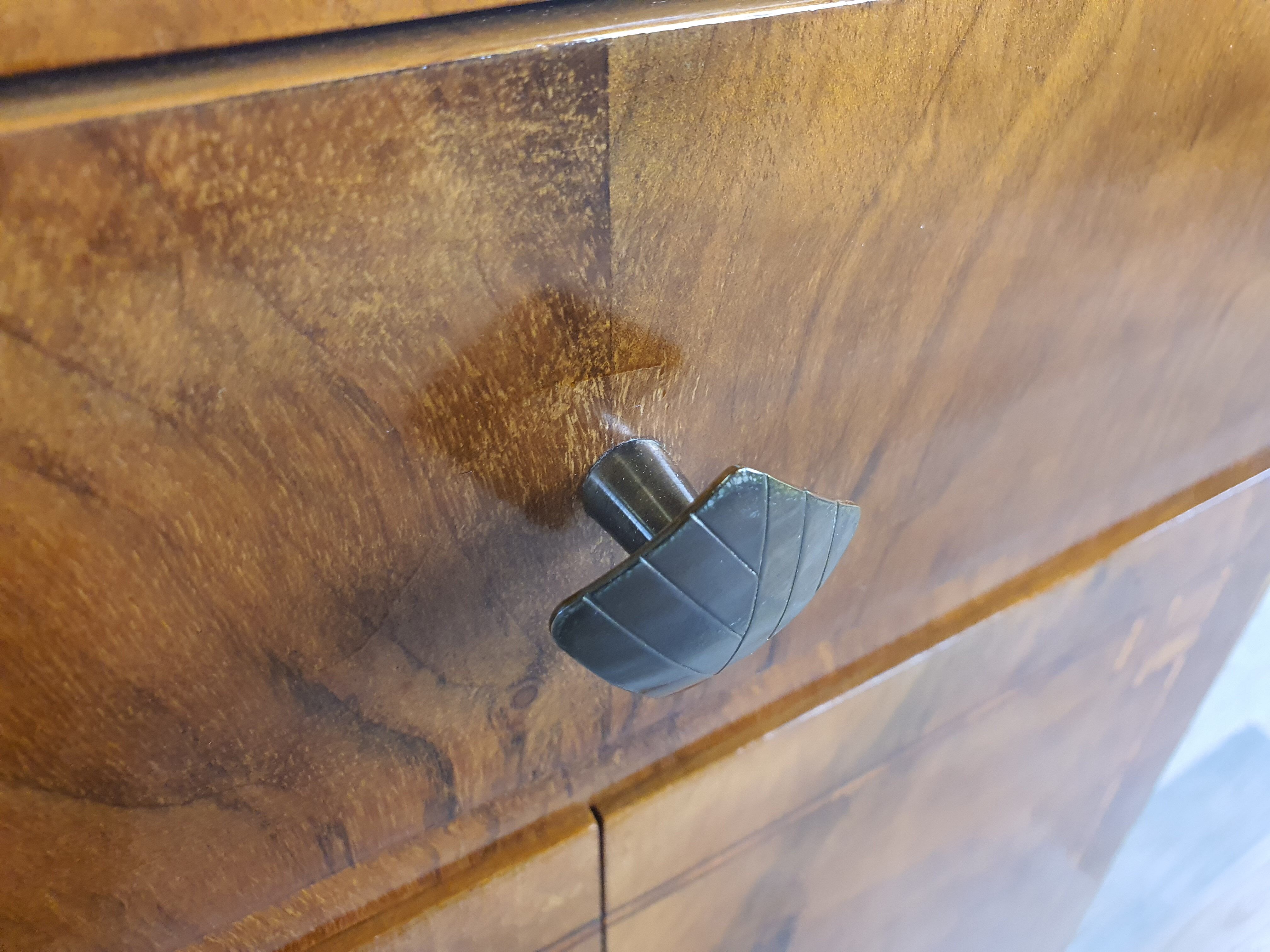 Art Decò Bedsides in Walnut