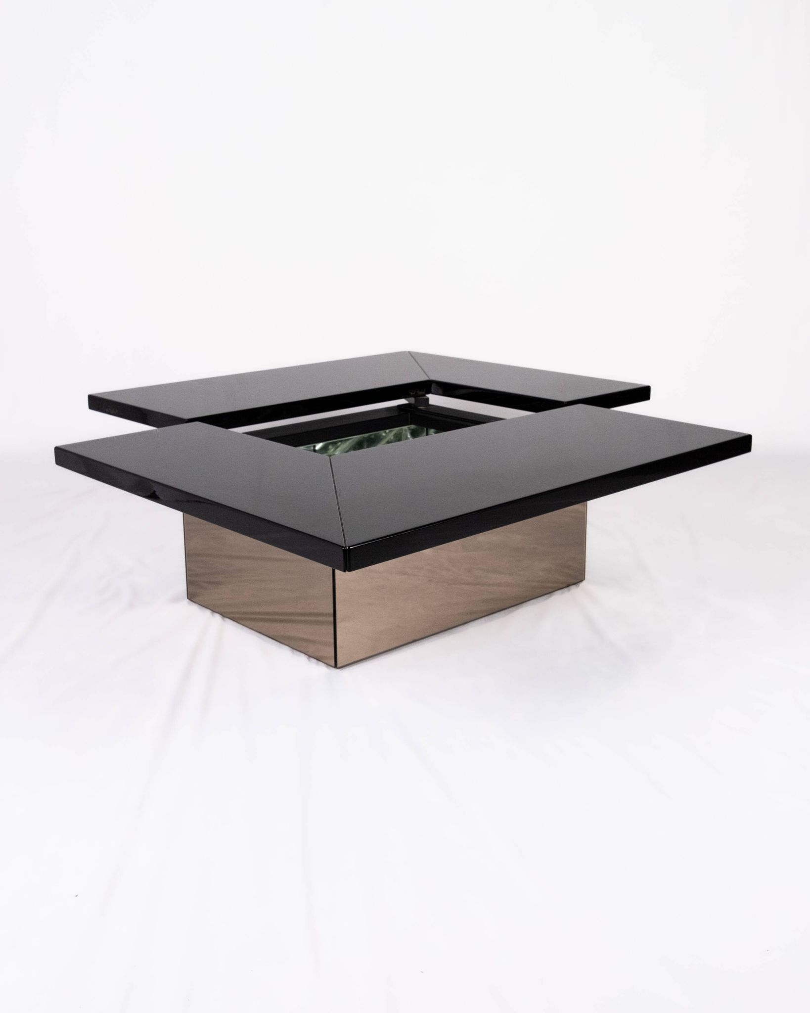 Lacquered bar coffee table by Paul Michel for Roche Bobois, France, 1980s