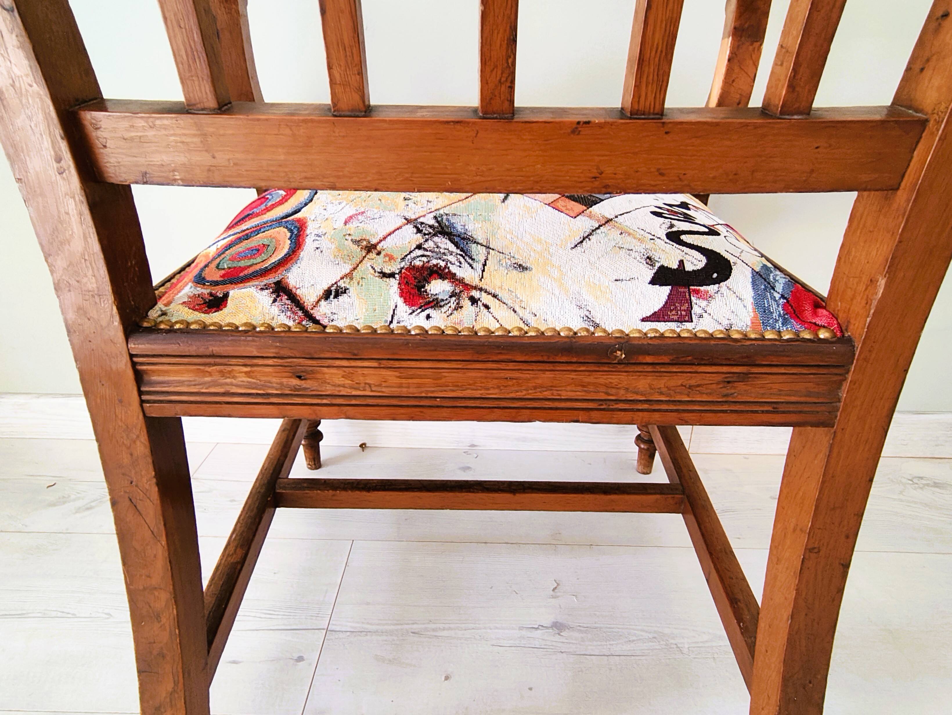 English style armchair in solid wood