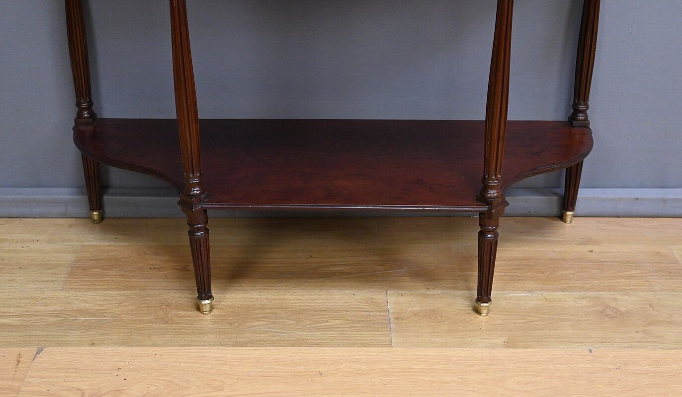 Console in mahogany and marble, Louis XVI period – late 18th century.