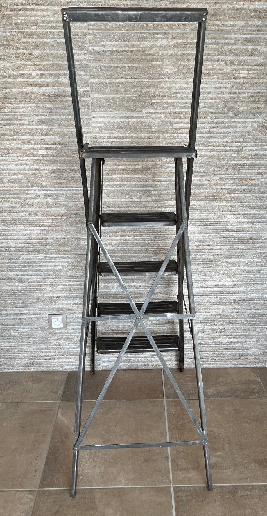 Manufrance 1930 industrial metal stepladder