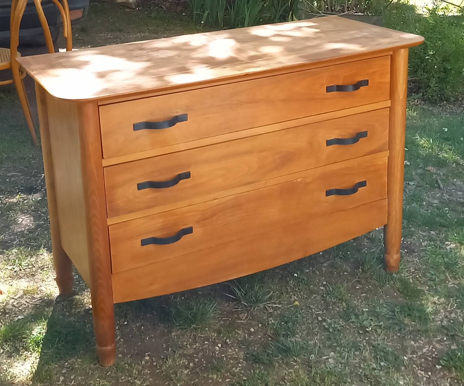 Solid elm chest of drawers with 3 drawers