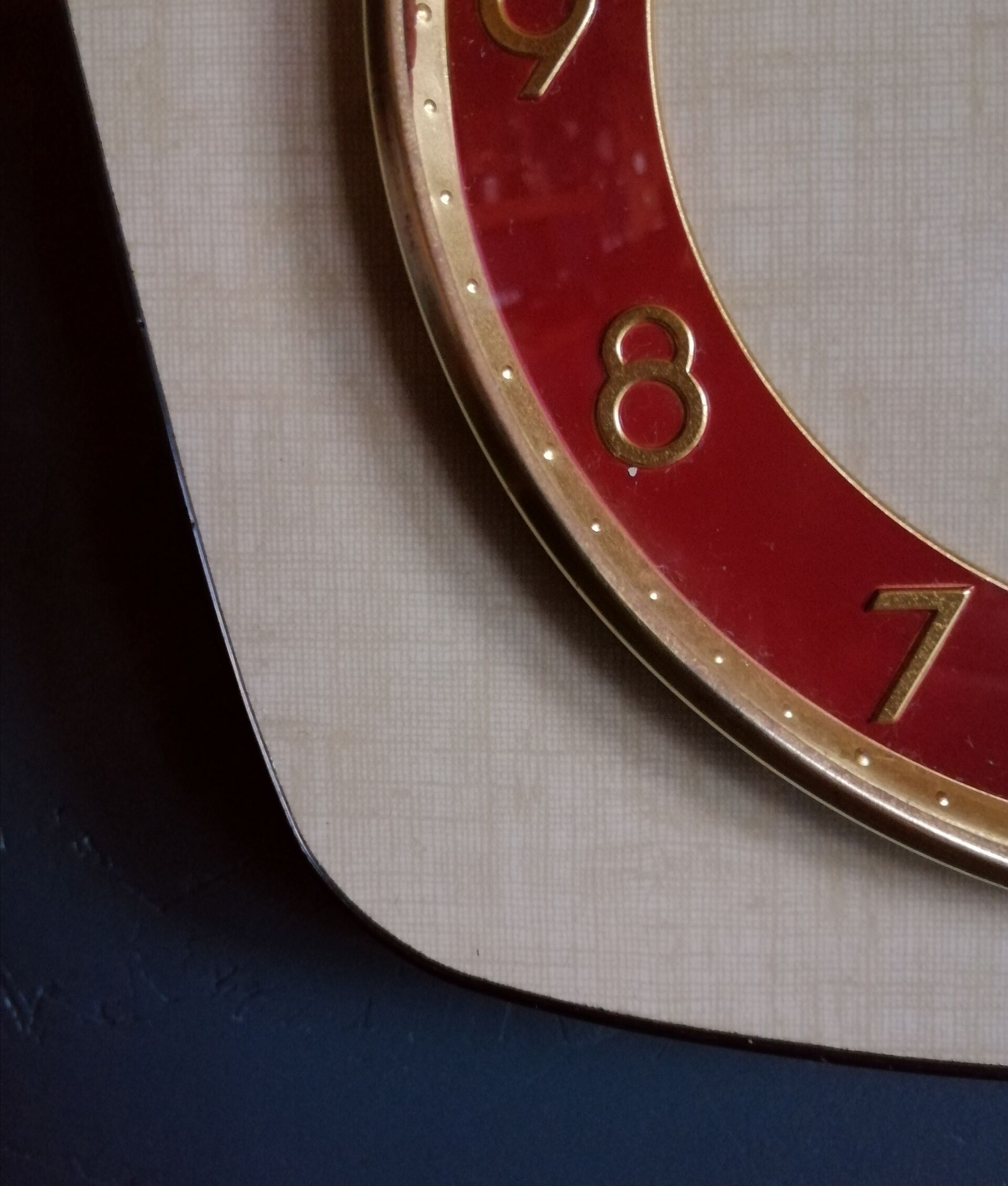 Clock formica vintage wall clock silent trapeze "Jaz yellow red"