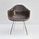 Fauteuil Eames DAX fibre de verre édition Vitra des années 60/70