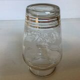Six anciens vases en verre moulé zoomorphe