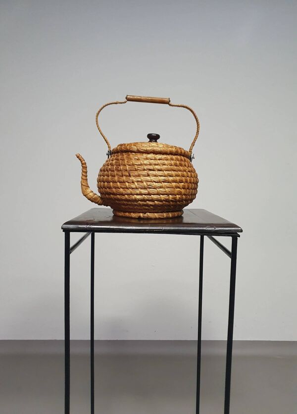 Support à plantes / table d'appoint en fer forgé