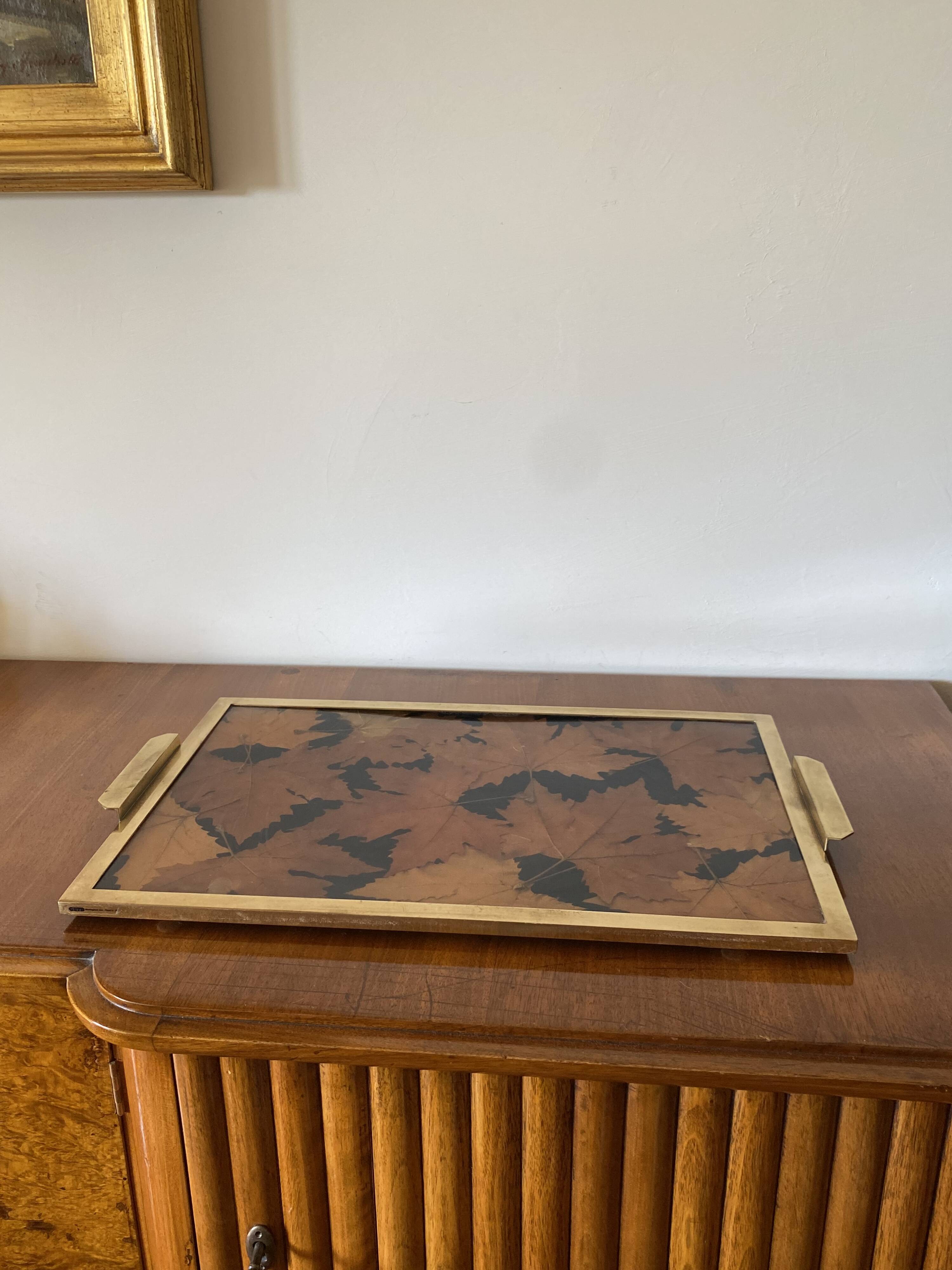 Hollywood regency brass and leaves resin tray, Montagnani Firenze Italy 1970s