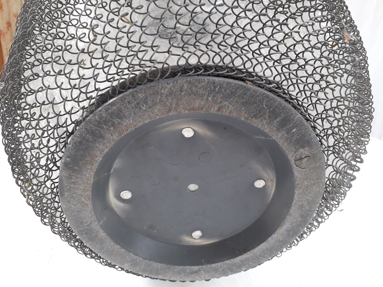 Demijohn with knitwear