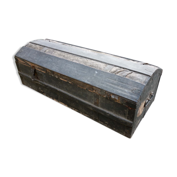 Ancienne malle de voyage en bois bombée