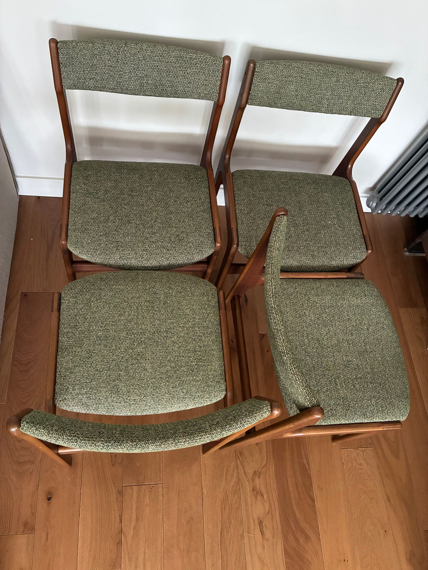 Lot of 4 1960s Scandinavian style chairs.
