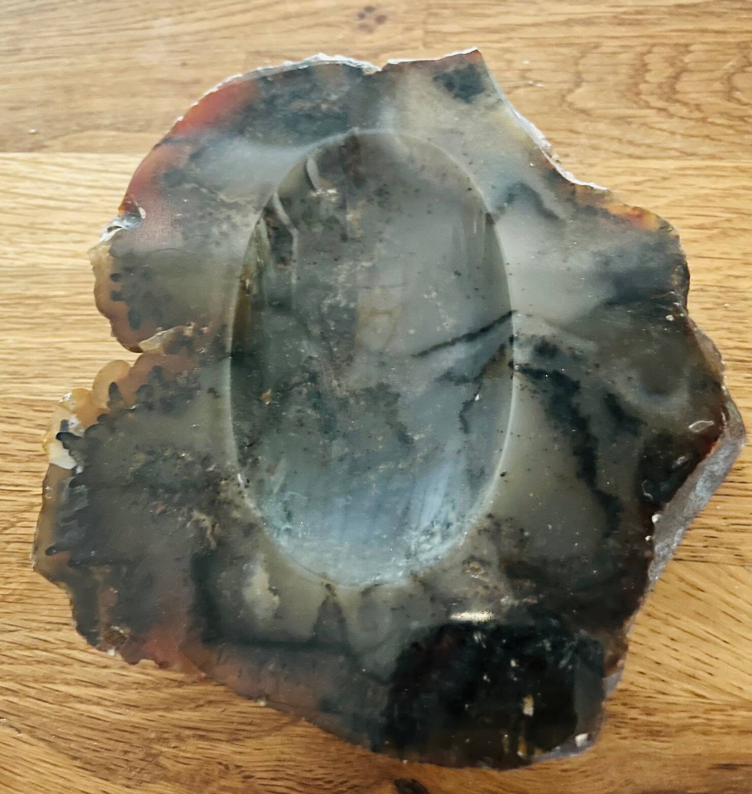 Agate bowl/ashtray in very good condition