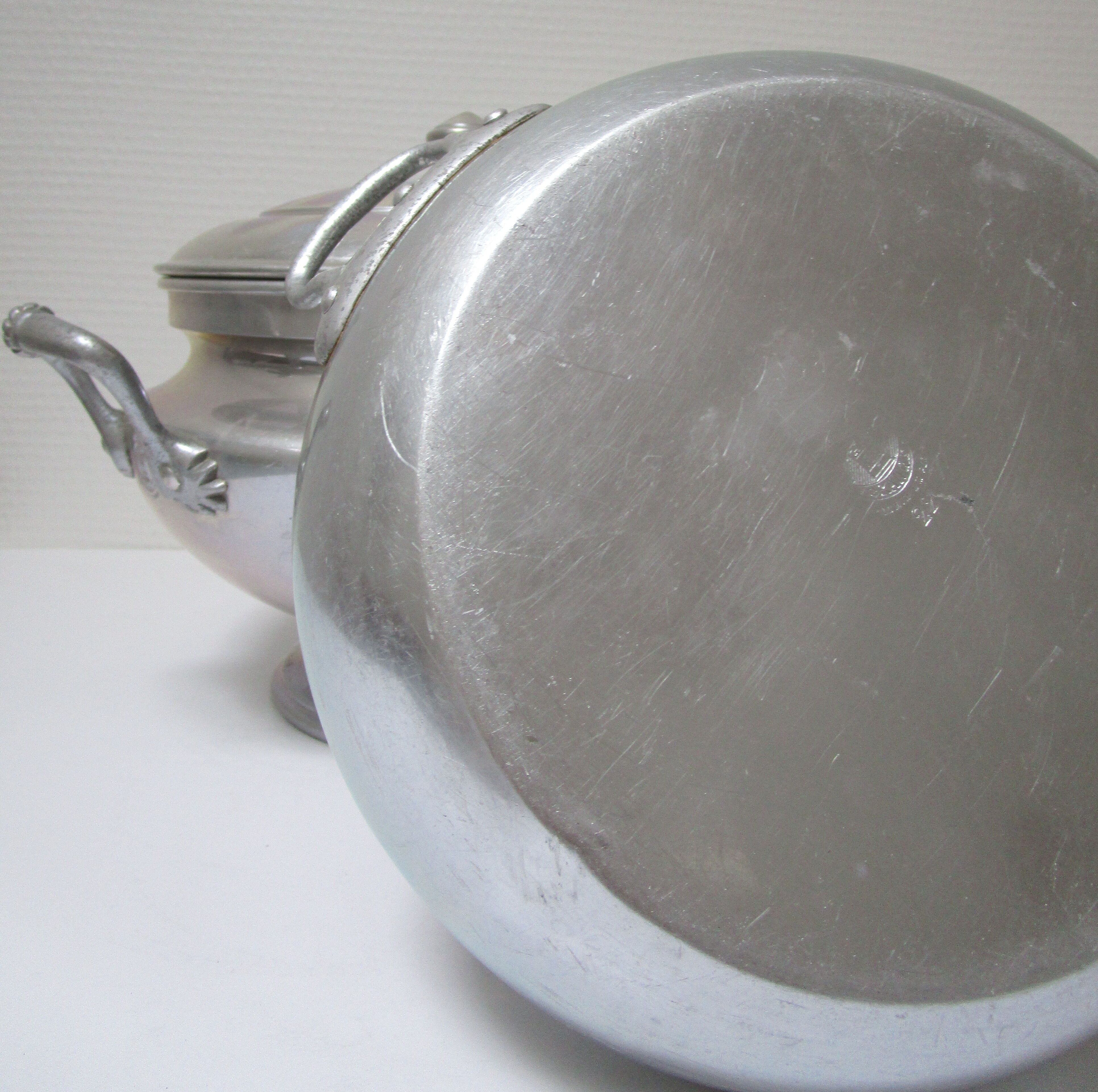 Set of two aluminum tureen Turneds from the 30s/40s