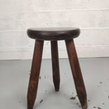 Tabouret tripode en chêne pieds pointes