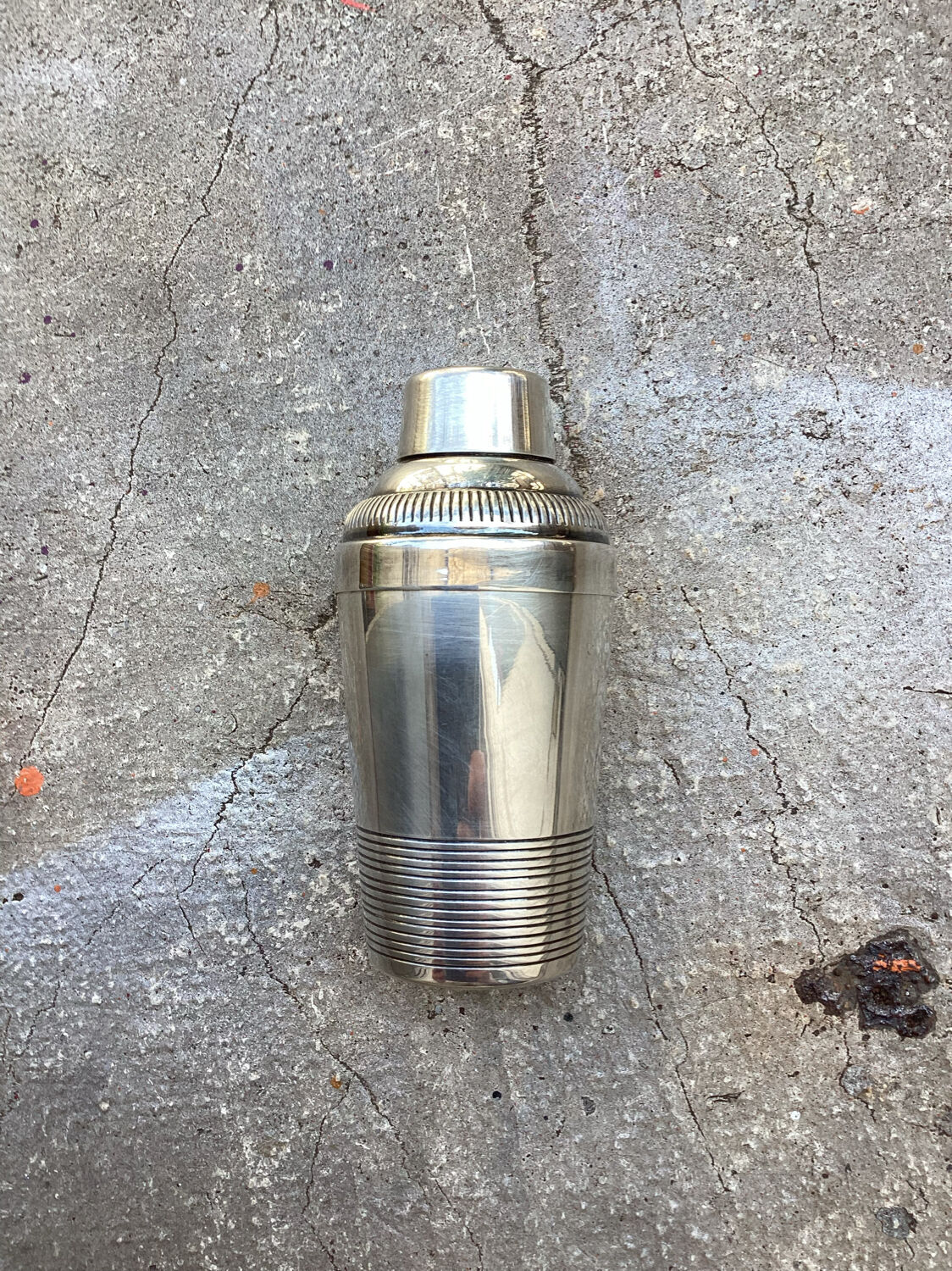 Antique shaker in silver metal hallmarked Art Deco style