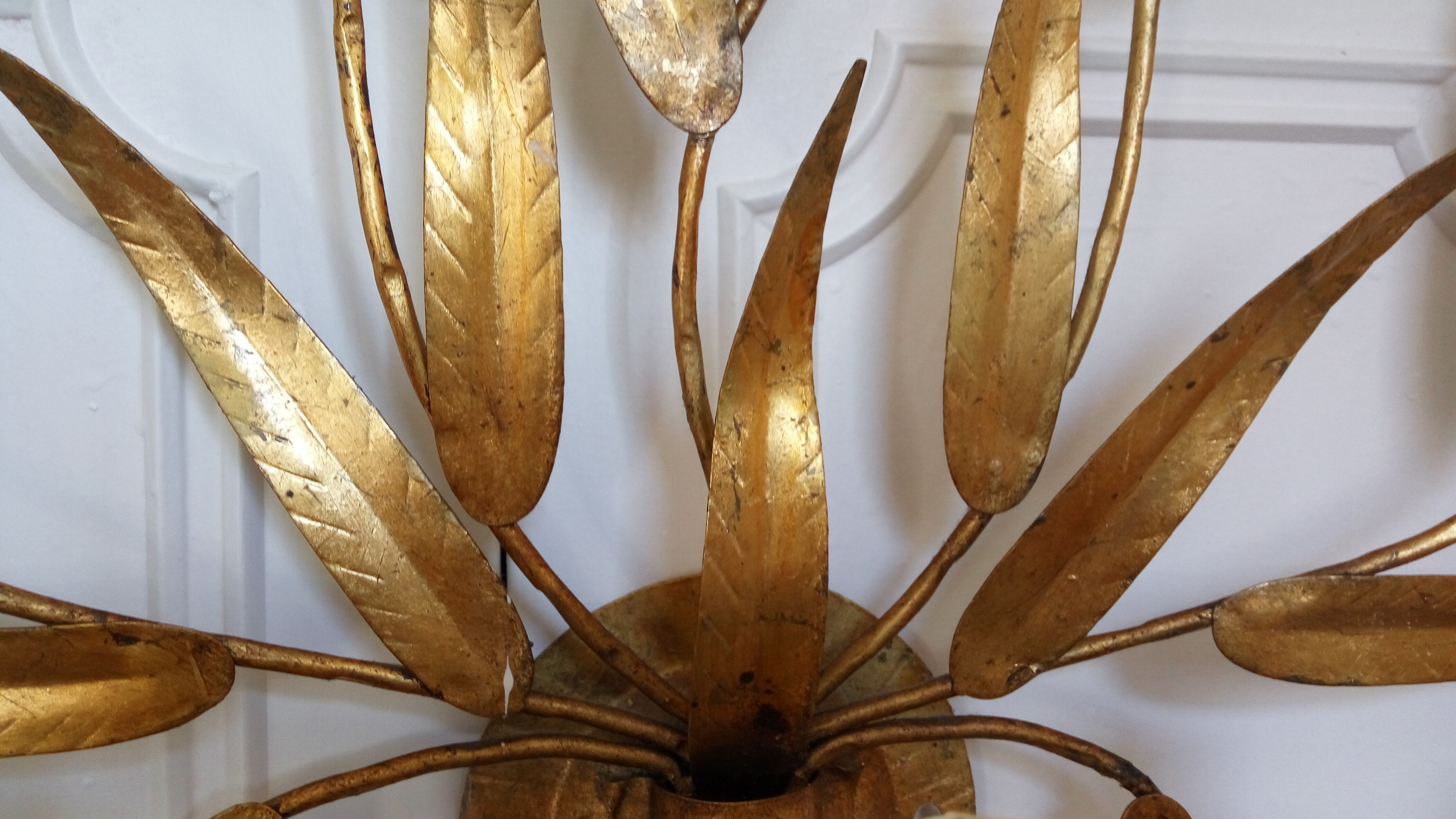 Bamboo leaves wall light
