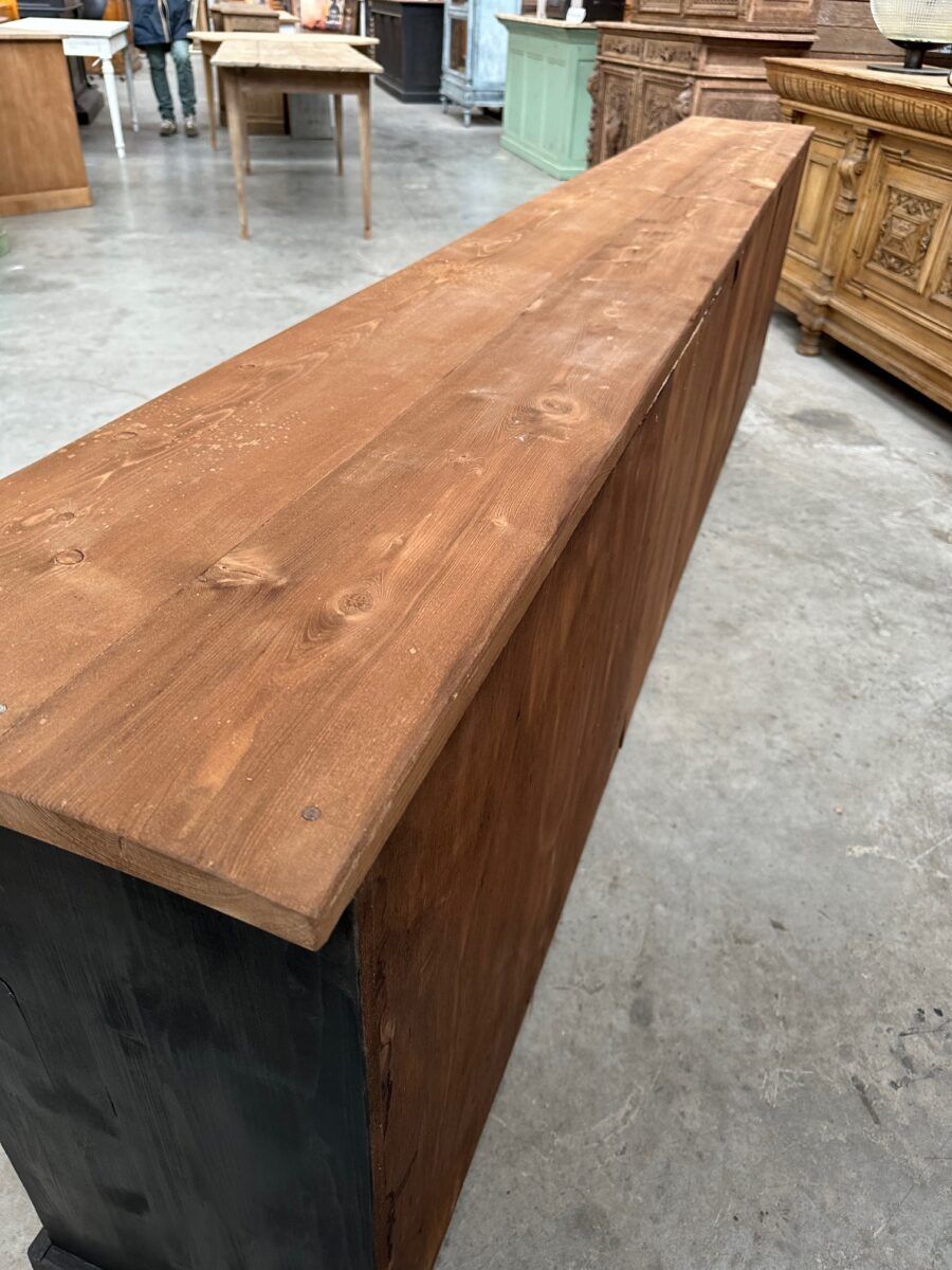 Handcrafted enfilade