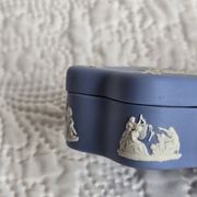Service thé Wedgwood en biscuit bleu et blanc