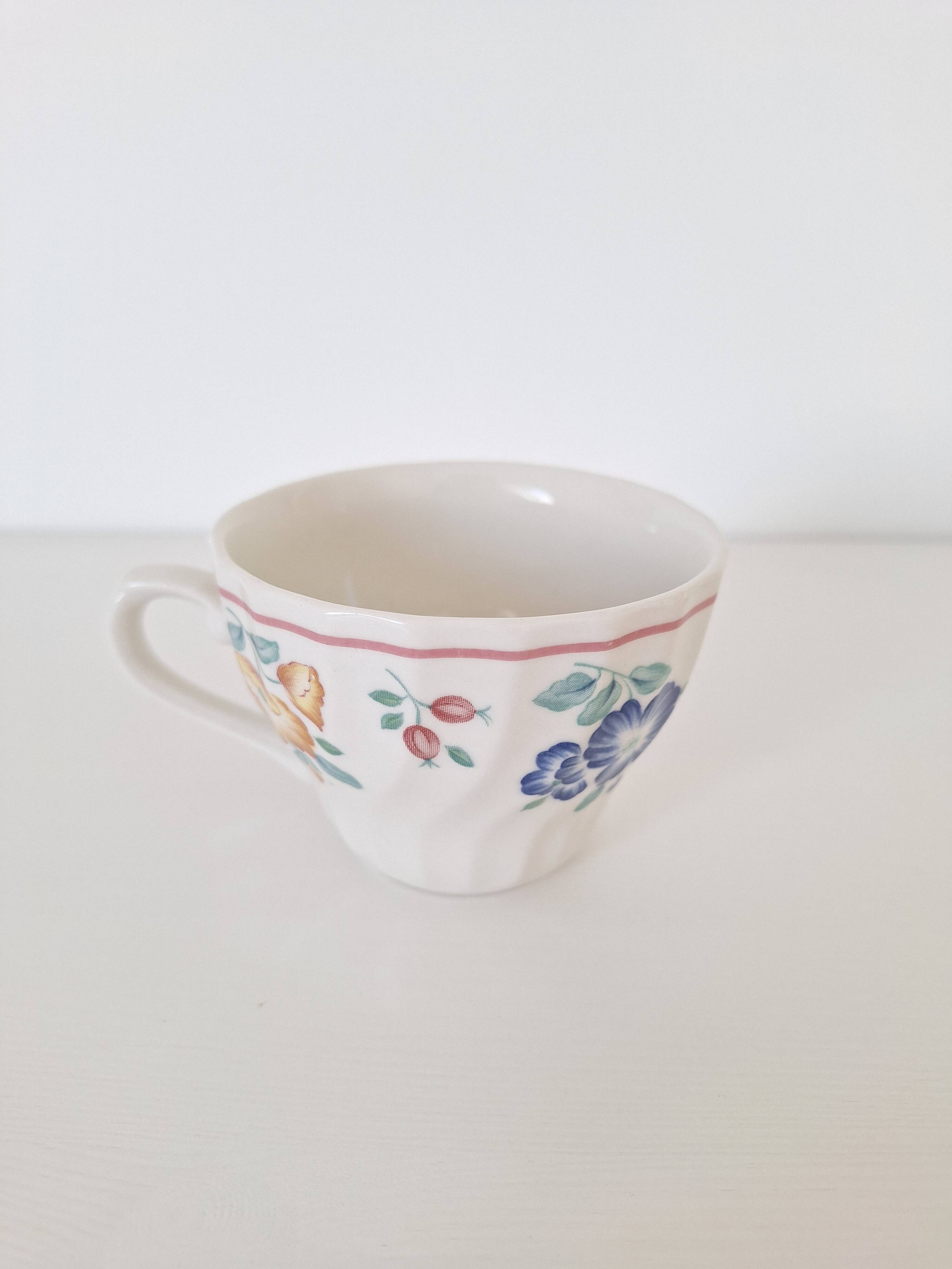 English flower cup Churchill