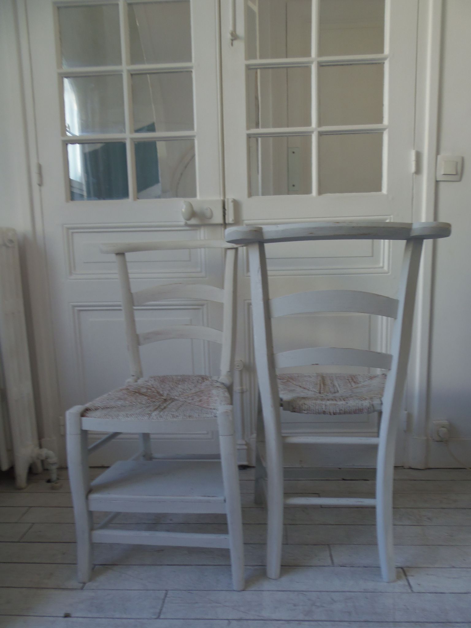 Pair of pray god patinated gray pearl waxed finish, seats mulched and bleached