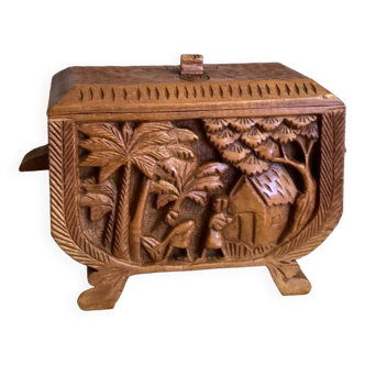 African box / casket in carved solid wood, 20th century