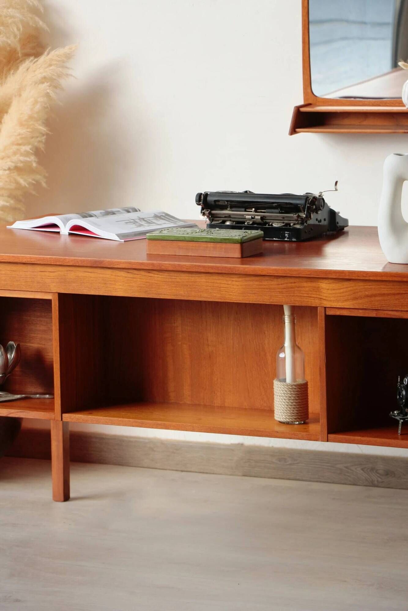 Bureau danois en teck vintage – Domino Møbler (années 60)