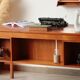 Bureau danois en teck vintage – Domino Møbler (années 60)