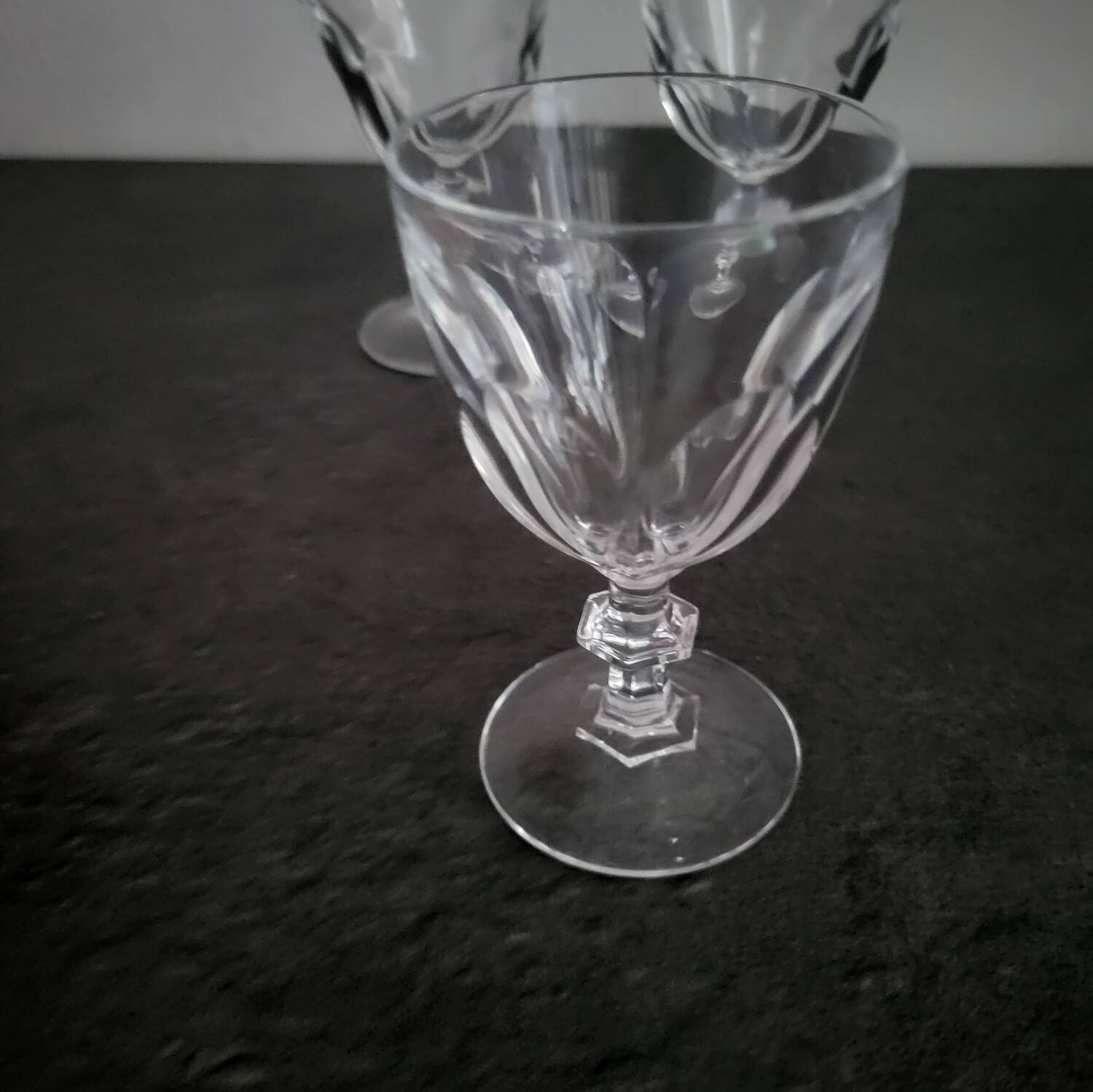 4 button-foot aperitif glasses model Rambouillet Christal d'Arques