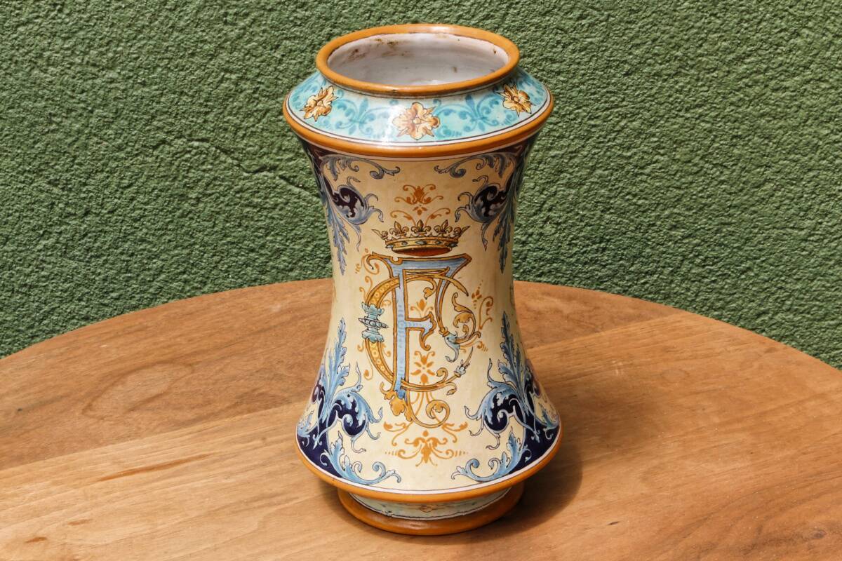 Albarello signé Ulysse de Blois, style Renaissance